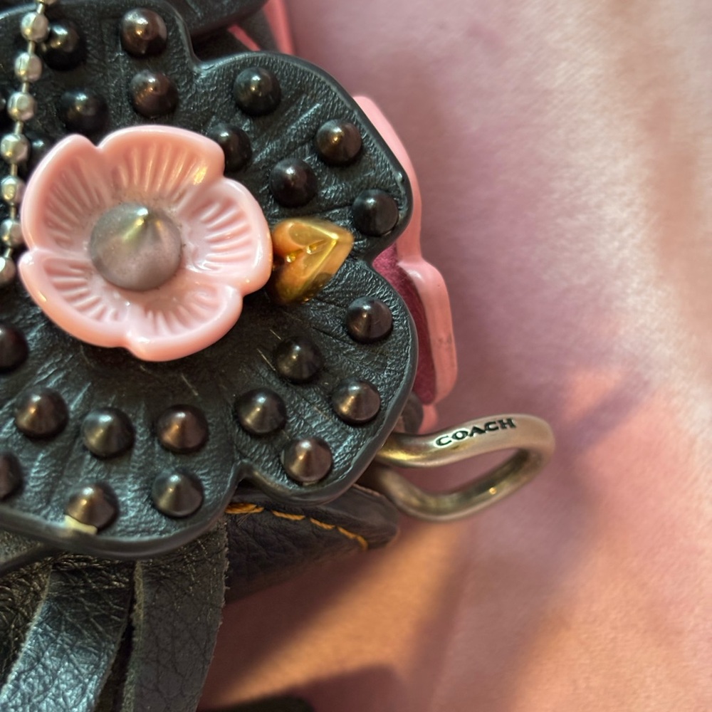 RARE Coach 1941 Dinky with Wild Tea Rose Fringe in Black and Pink, EUC - Picture 12 of 15